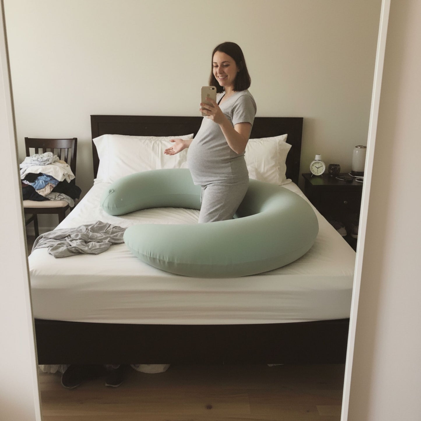 LullaMoon - Side-Sleeper Pregnancy Body Pillow