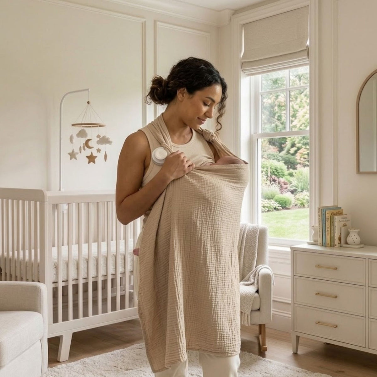 Lullafeed - Nursing Cover with Built-In Fan - Livvewell