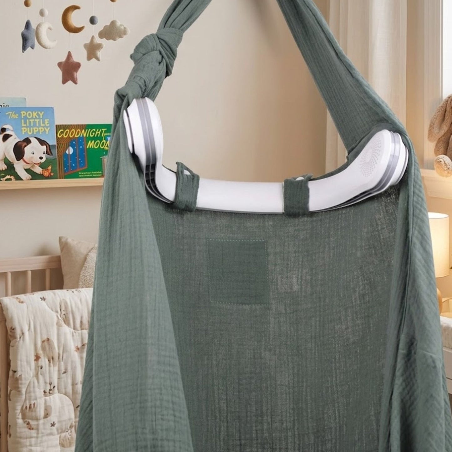 Lullafeed - Nursing Cover with Built - In Fan - Livvewell