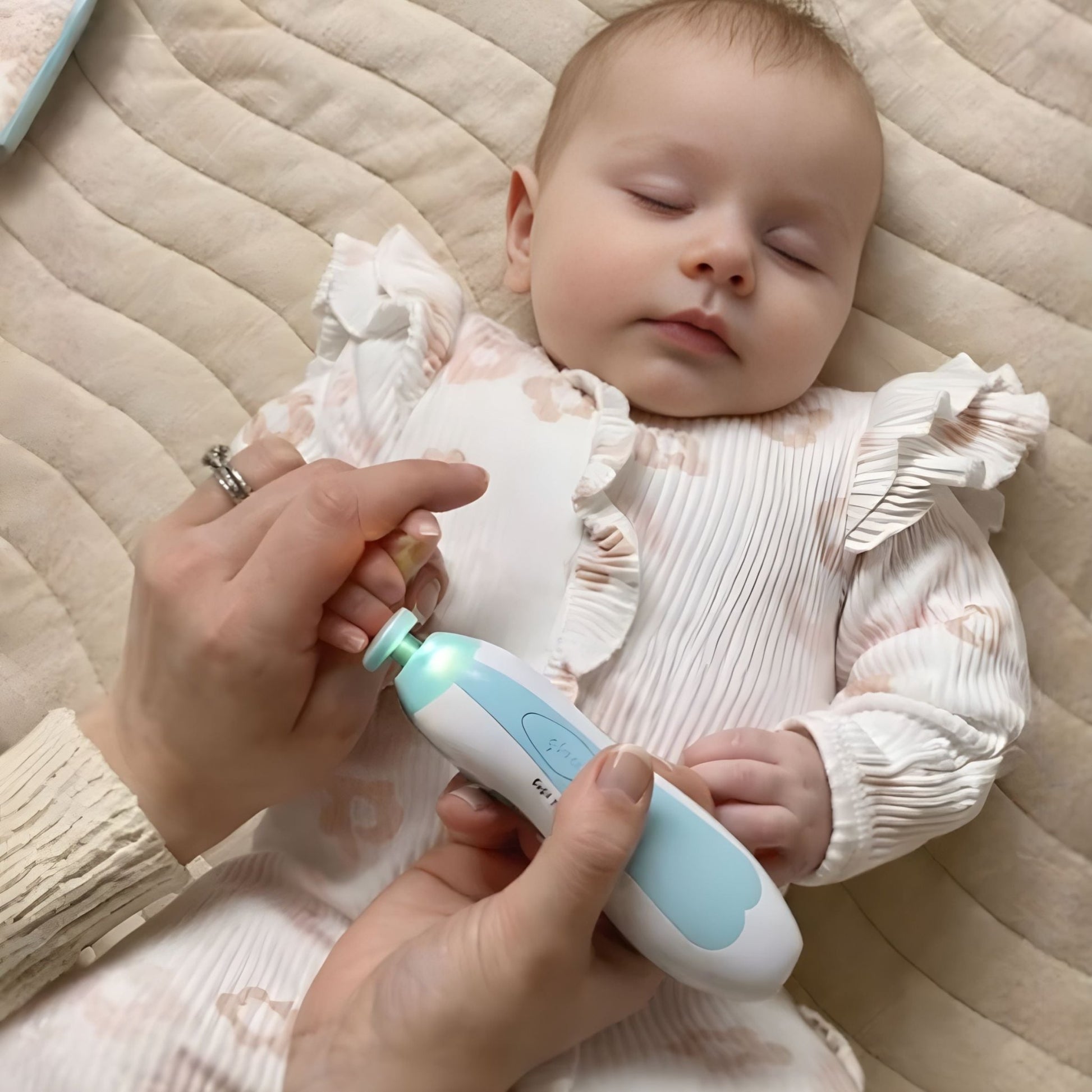 LullaTrim™ Nail Trimmer - Livvewell
